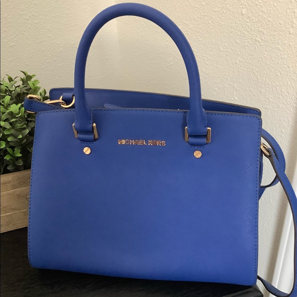 Michael Kors hand bag
